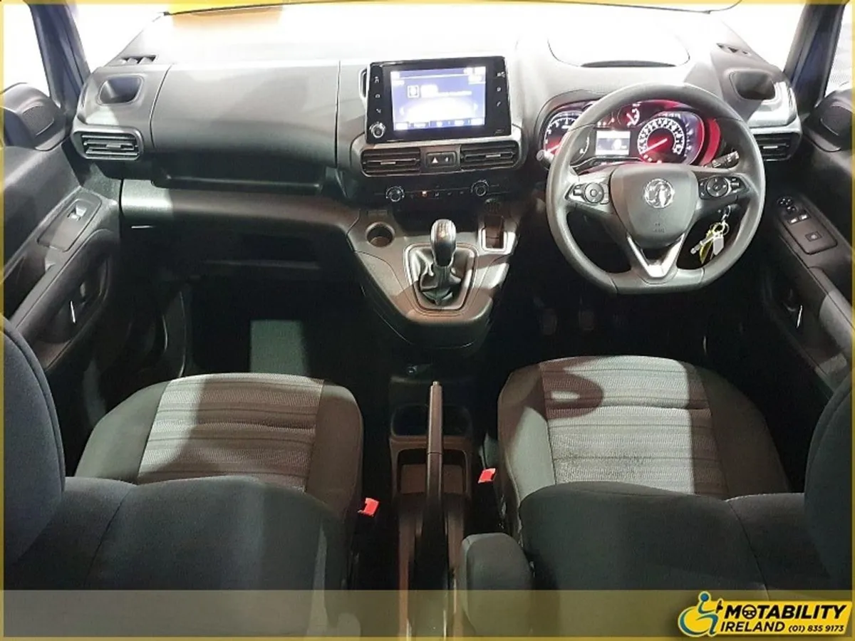 Vauxhall Combo 7 Seat - Image 2