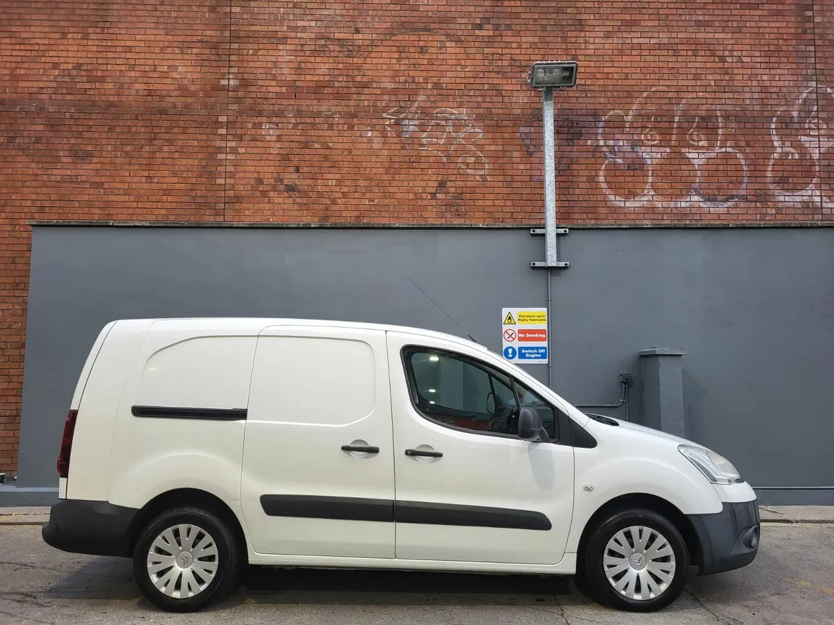 Citroen Berlingo 3 seats - Image 2