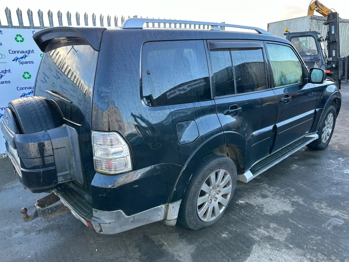 2007 MITSUBISHI PAJERO 3.2 A JUST IN FOR BREAKING - Image 4