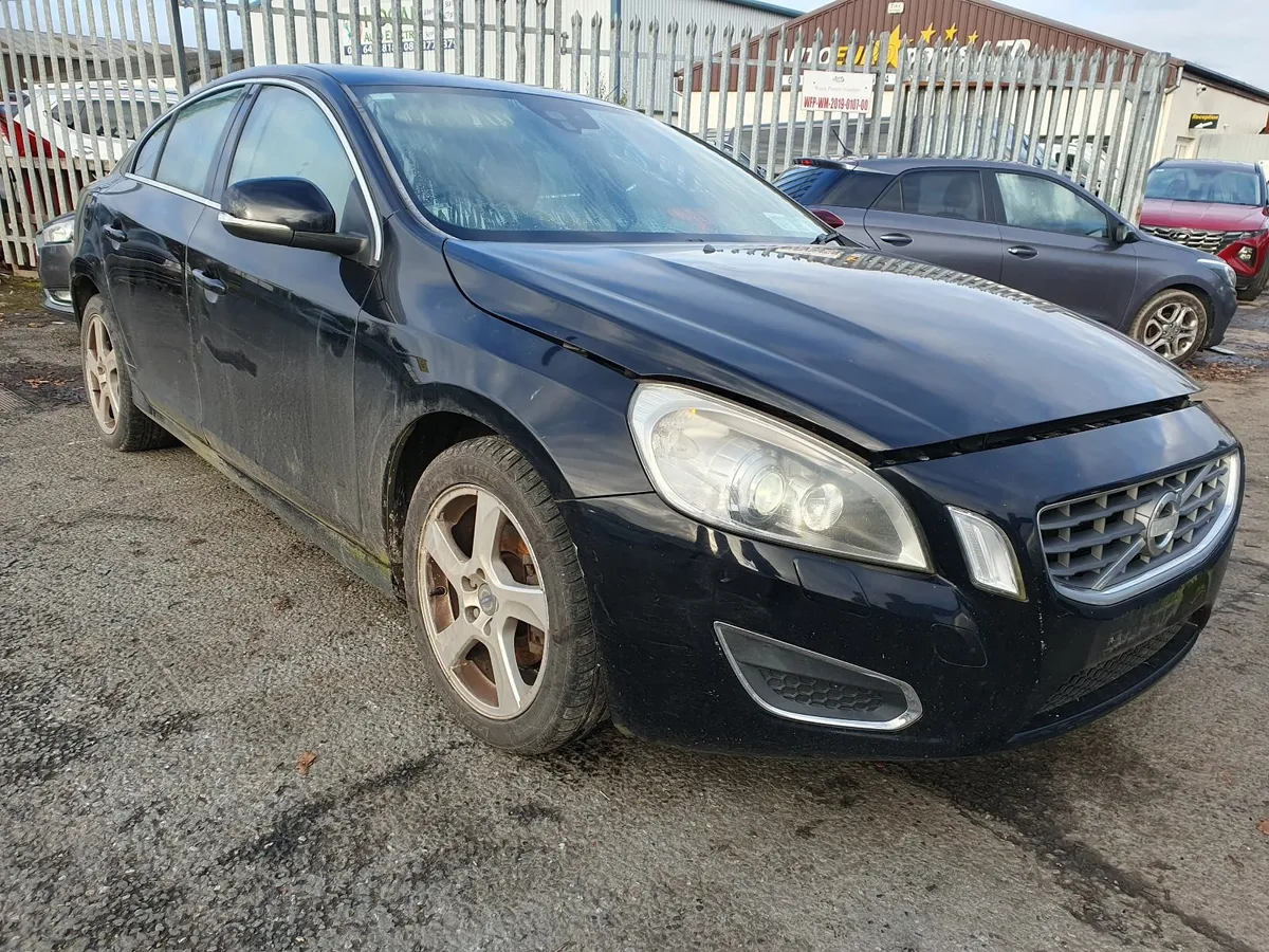 11 VOLVO S60 2.0 D FOR BREAKING - Image 2