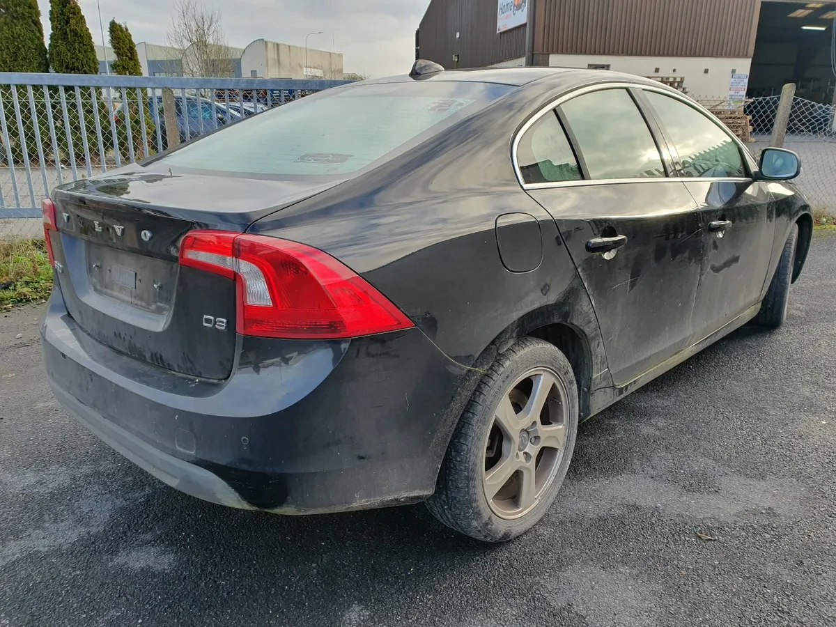 11 VOLVO S60 2.0 D FOR BREAKING - Image 3