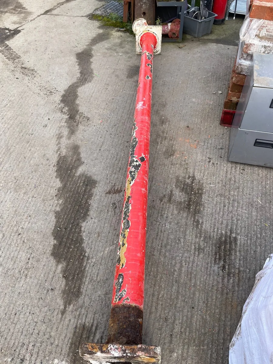 Cast Iron Stanchions for sale - Image 3