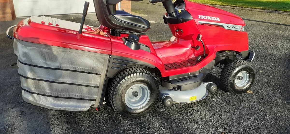 Honda 2417 deals ride on mower