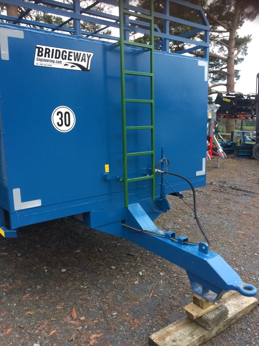 Bridgeway 18 foot cattle Trailor - Image 4