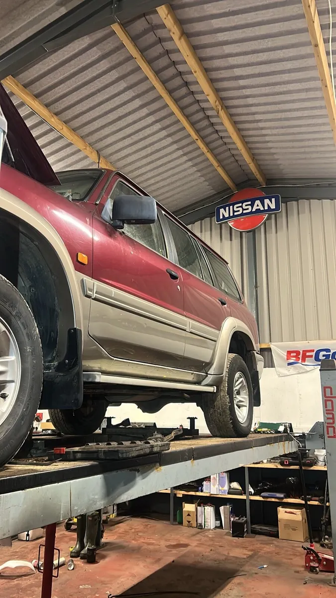 Nissan patrol parts - Image 1