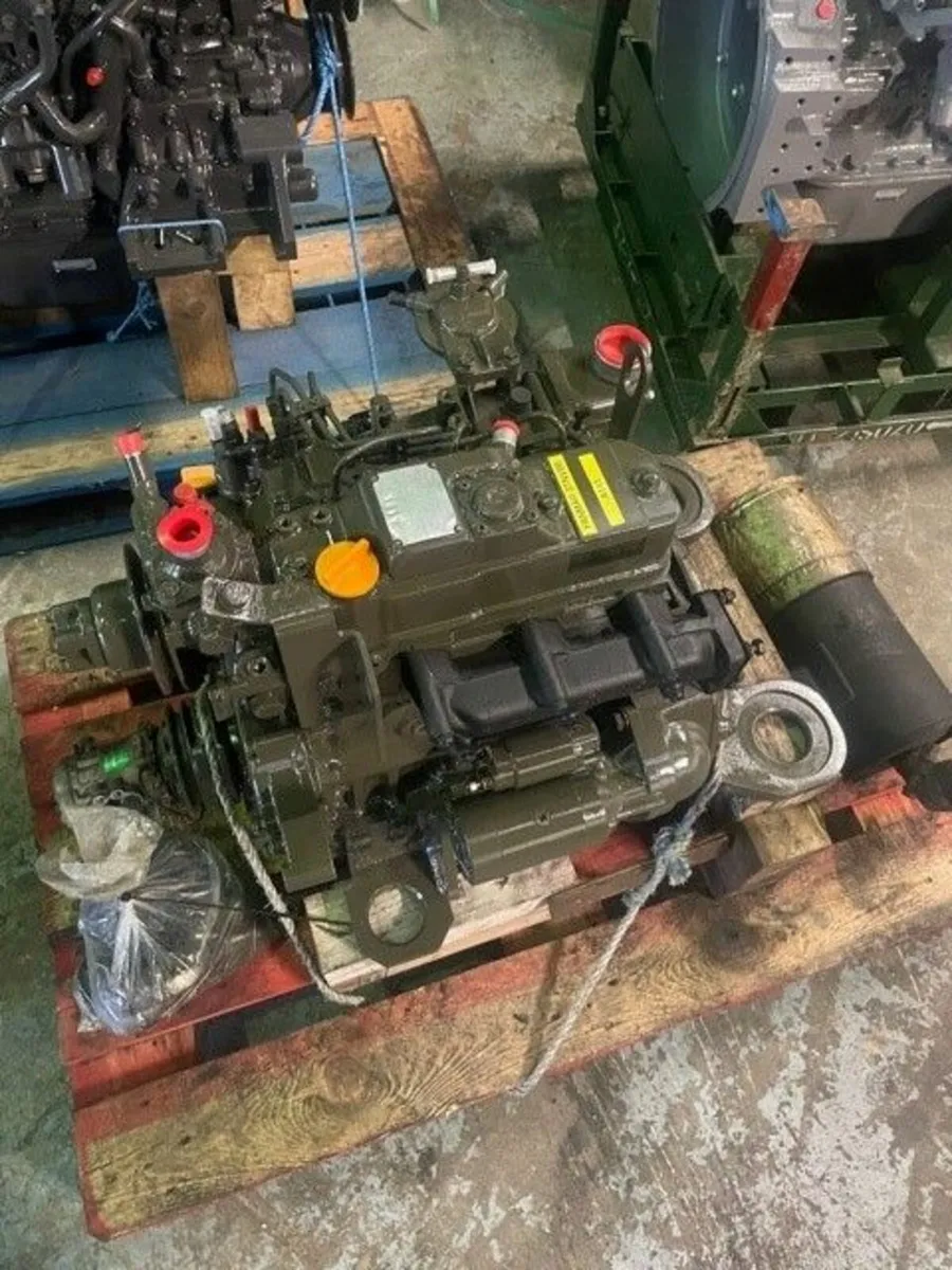 YANMAR 3TNV Engine - Image 2