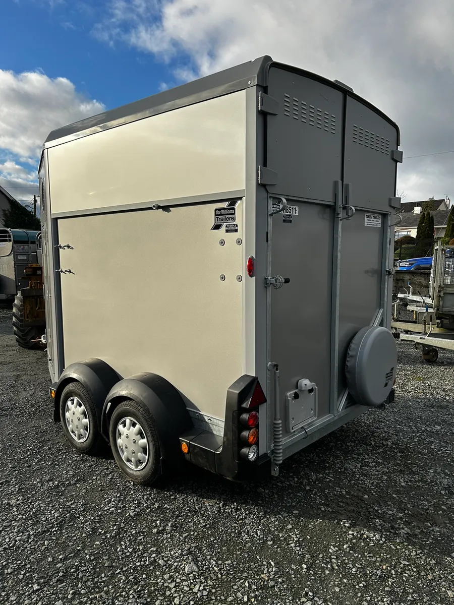 Ifor Williams HB511 New - Image 3