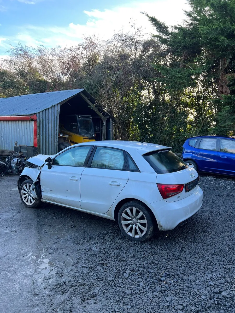 Breaking audi a1 2013 1.4 tfsi caxa nbv ls9r - Image 1