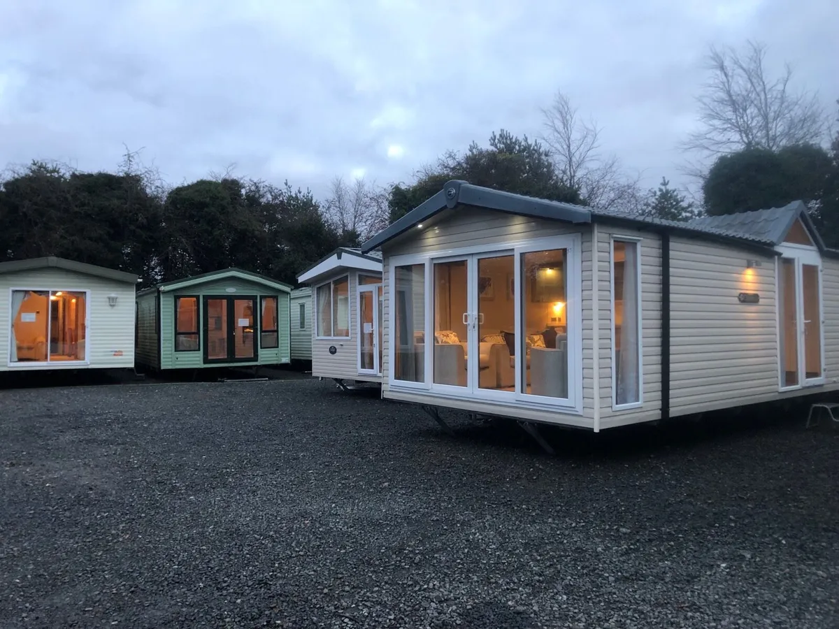 LATE NIGHT VIEWING @ HUDSONS KILDARE MOBILE HOMES!