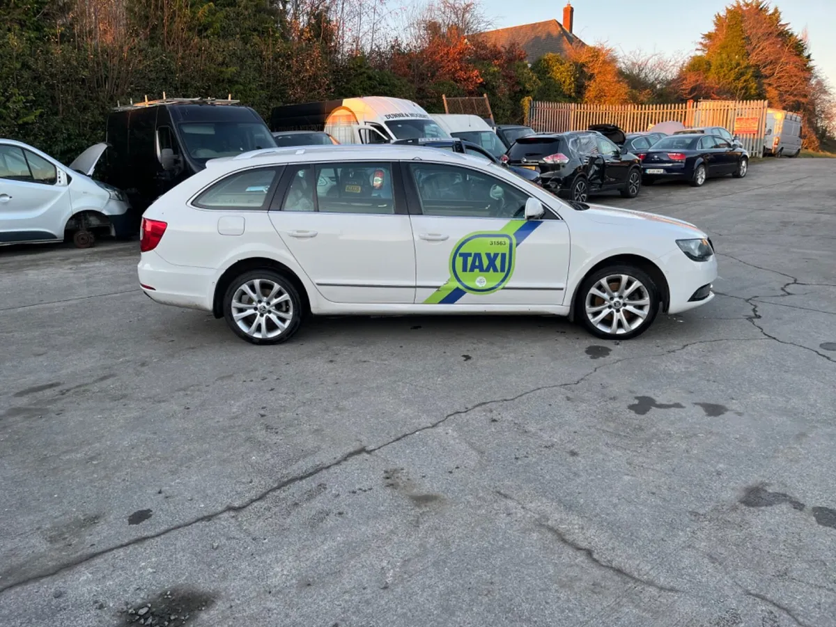 2014 skoda superb 2.0 TDI EST 140 BHP - Image 4