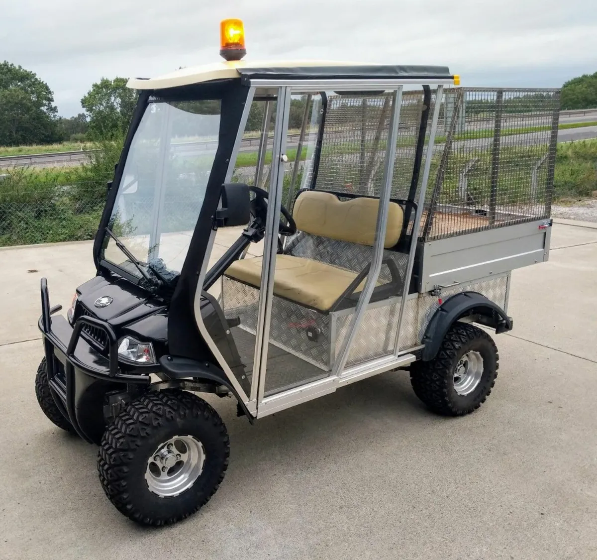 HDK Turfman 700 Electric Utility Vehicle - Image 3