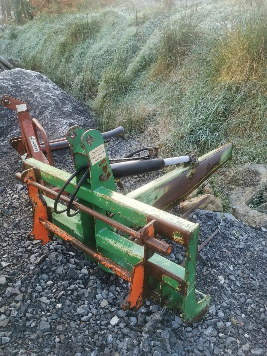 Bale Splitter - Image 2