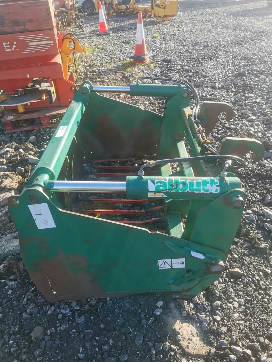 Silage grab - Image 1