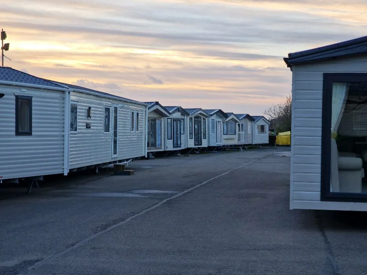 HUGE SELECTION OF NEW & USED MOBILE HOMES - Image 3