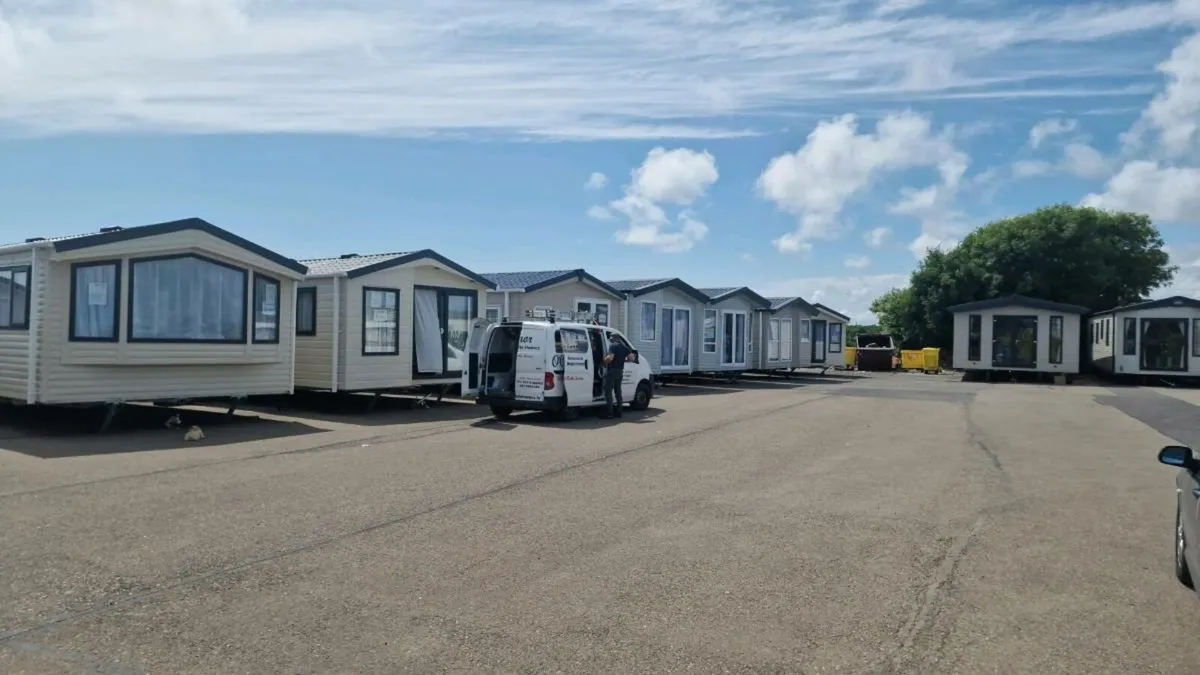 HUGE SELECTION OF NEW & USED MOBILE HOMES
