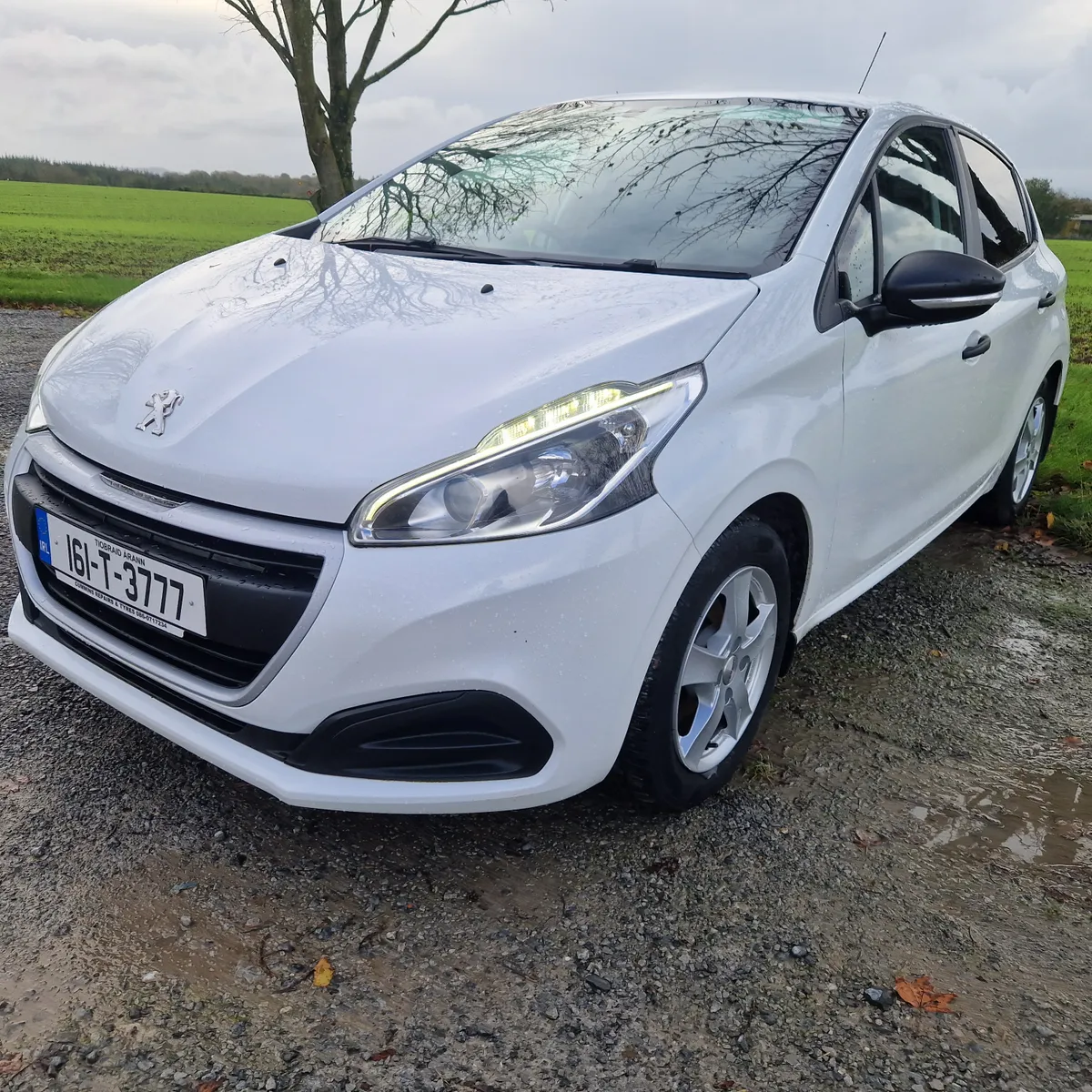 Peugeot cheap 208 van