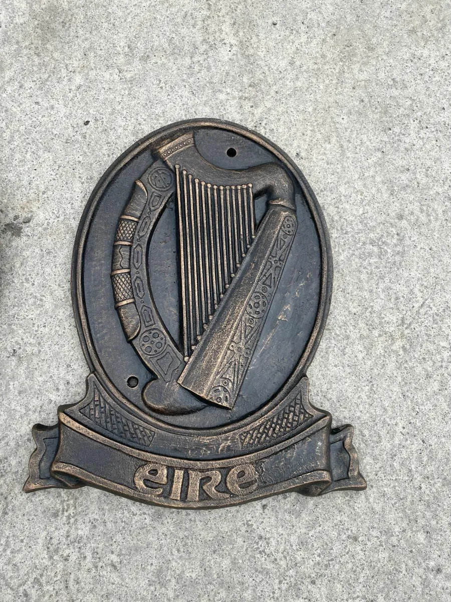 Cast iron Eire harp - Image 4