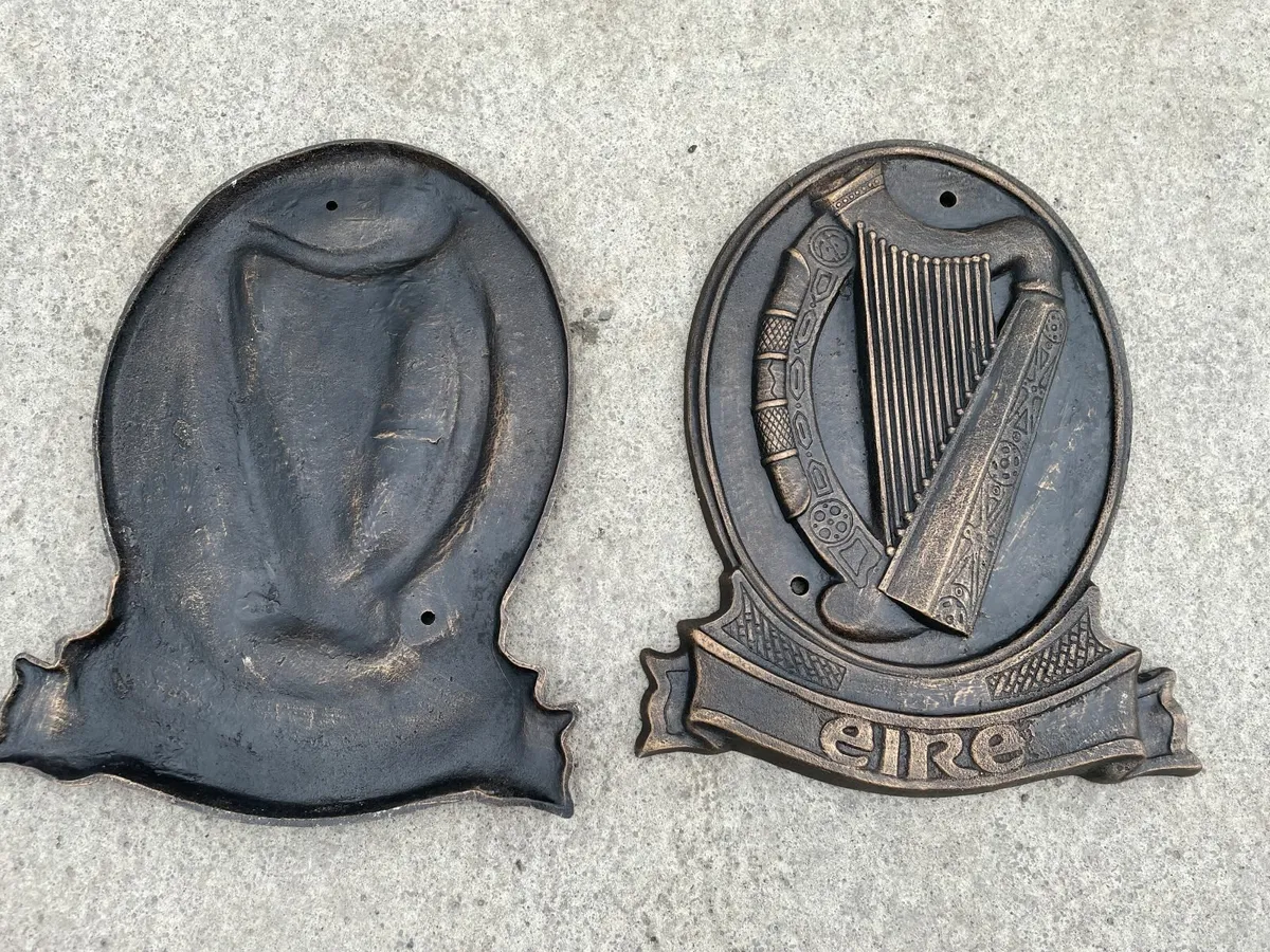 Cast iron Eire harp - Image 2