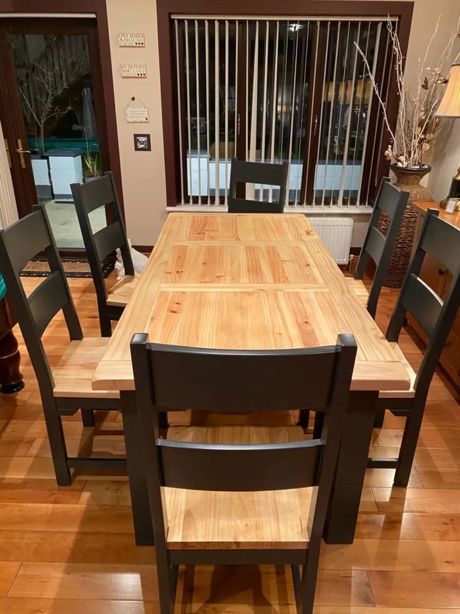 Table and 6 chairs for sale in Co. Offaly for €300 on DoneDeal
