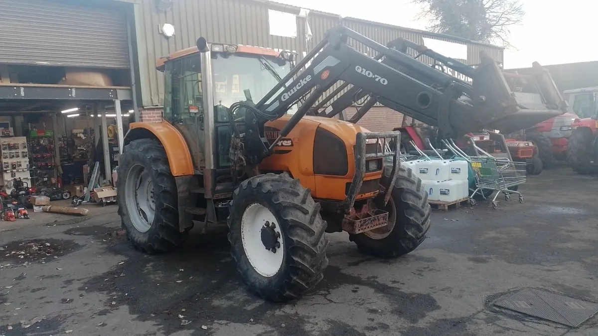 Renault ares 626 c/w loader