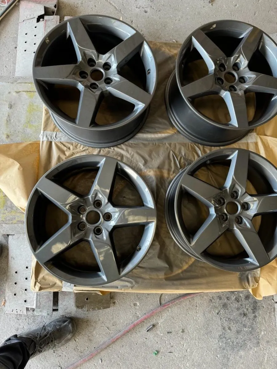 Garage clear out - Image 1
