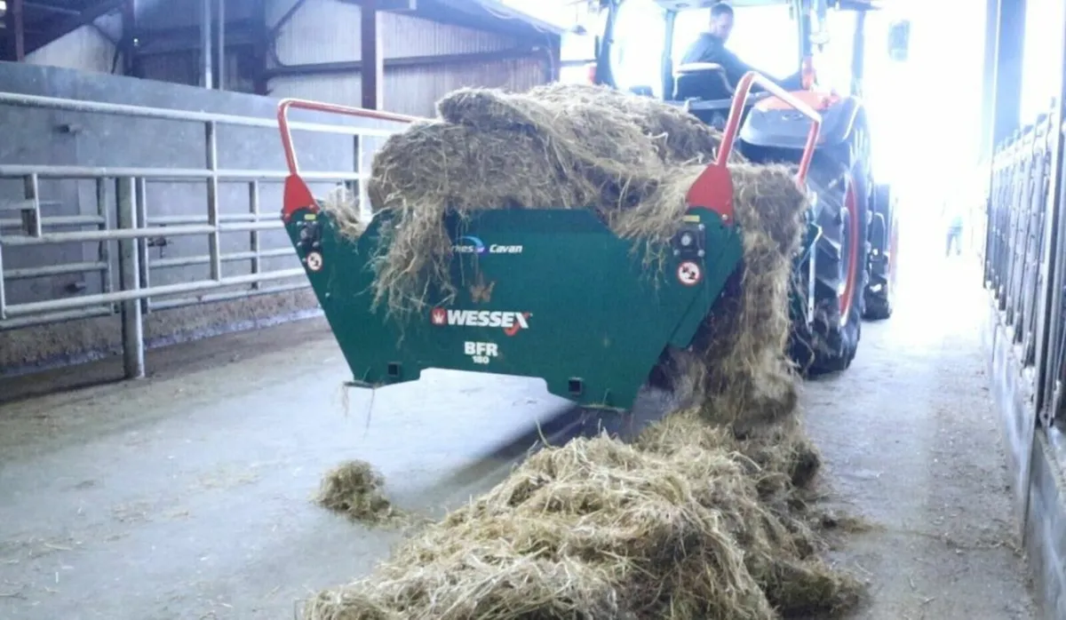 Bale Unwinder Demo - Image 1