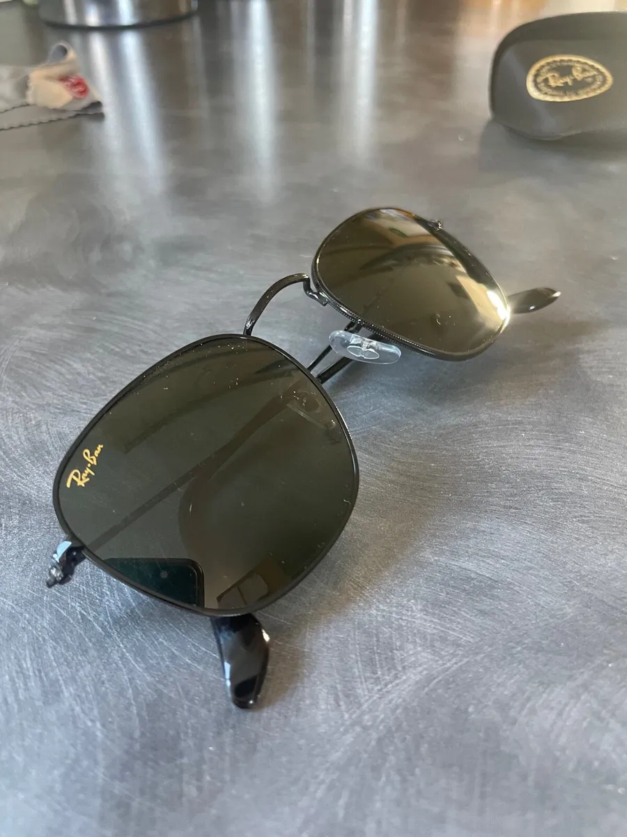 Selling ray sale bans