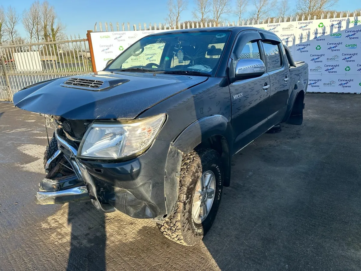 2014 TOYOTA HILUX 3.0 JUST IN FOR BREAKING - Image 2