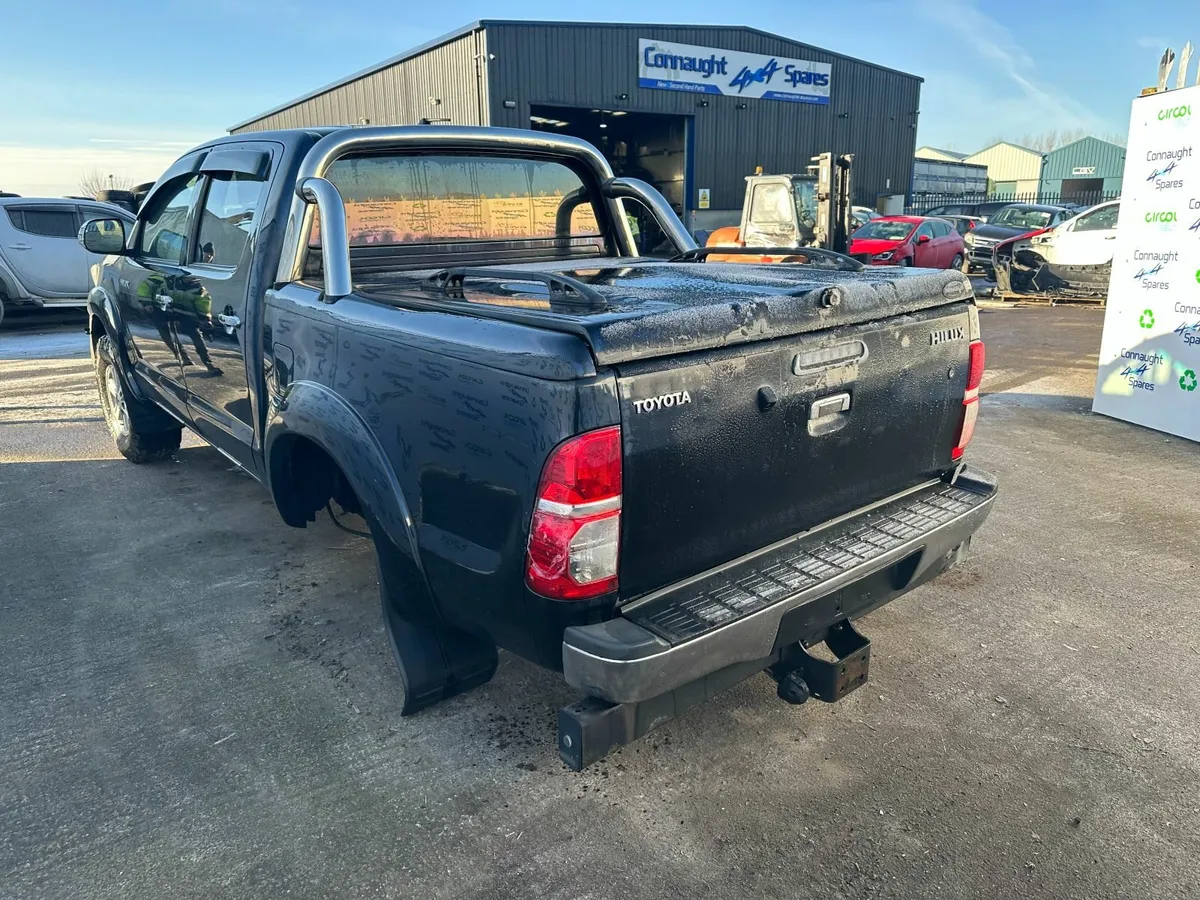 2014 TOYOTA HILUX 3.0 JUST IN FOR BREAKING - Image 3