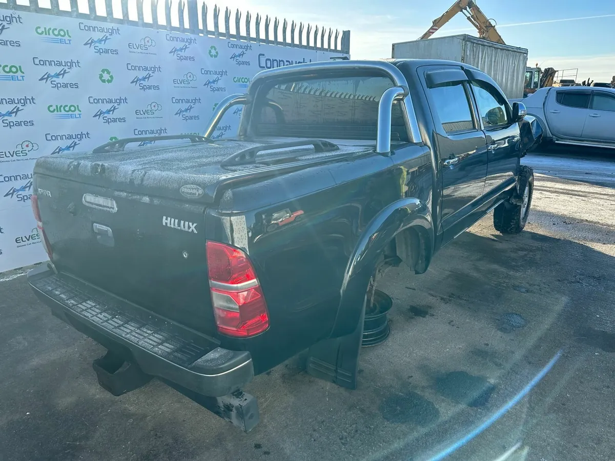 2014 TOYOTA HILUX 3.0 JUST IN FOR BREAKING - Image 4