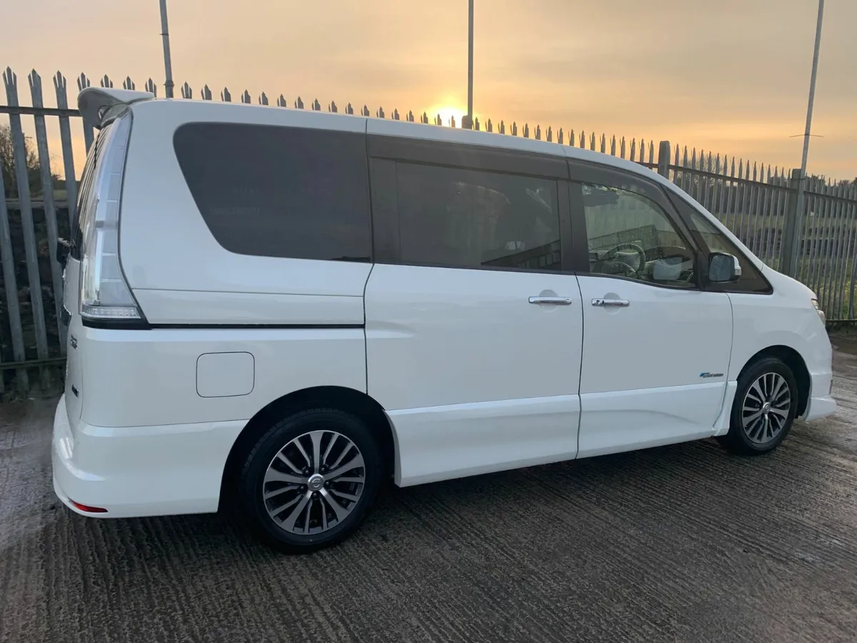 Nissan Serena Hybrid Highway Star 8 Seater 2016 - Image 4