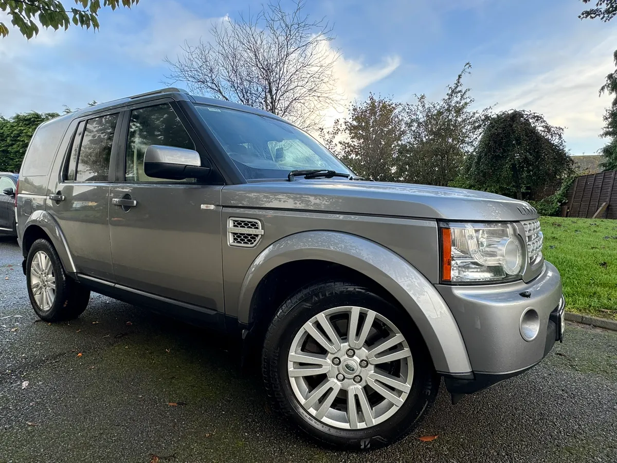 2013 Land Rover Discovery ( €333 tax)