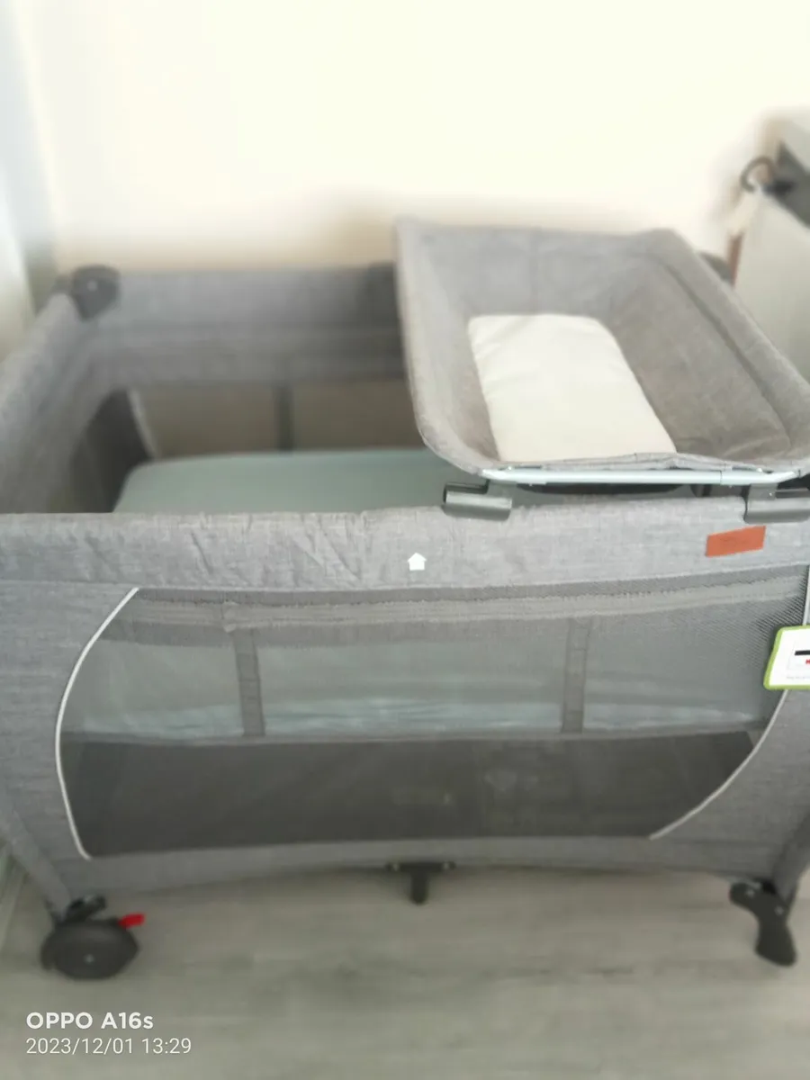 Baby elegance beddy hot sale byes travel cot