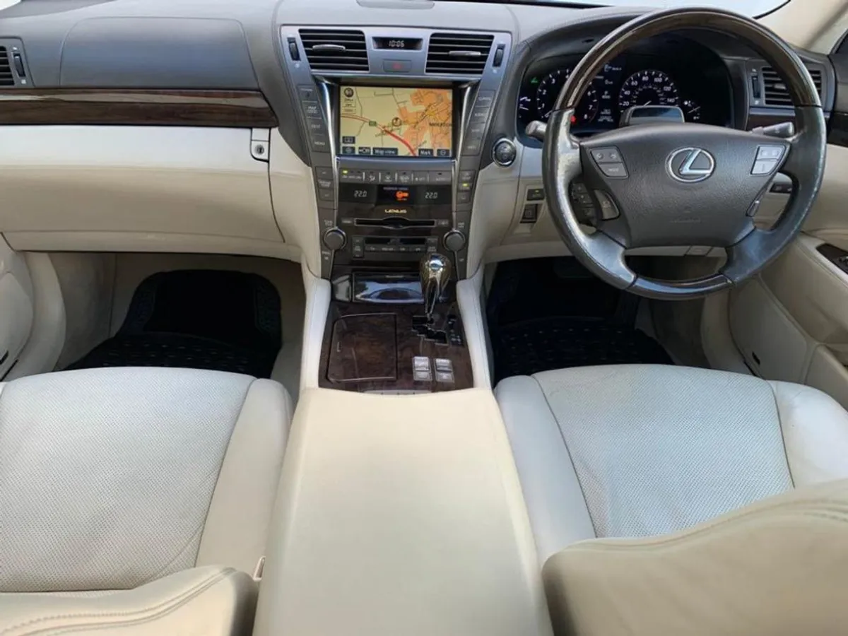 Lexus LS 600H Lrsr Lwb  1 Owner 1 Year NCT Presid - Image 4