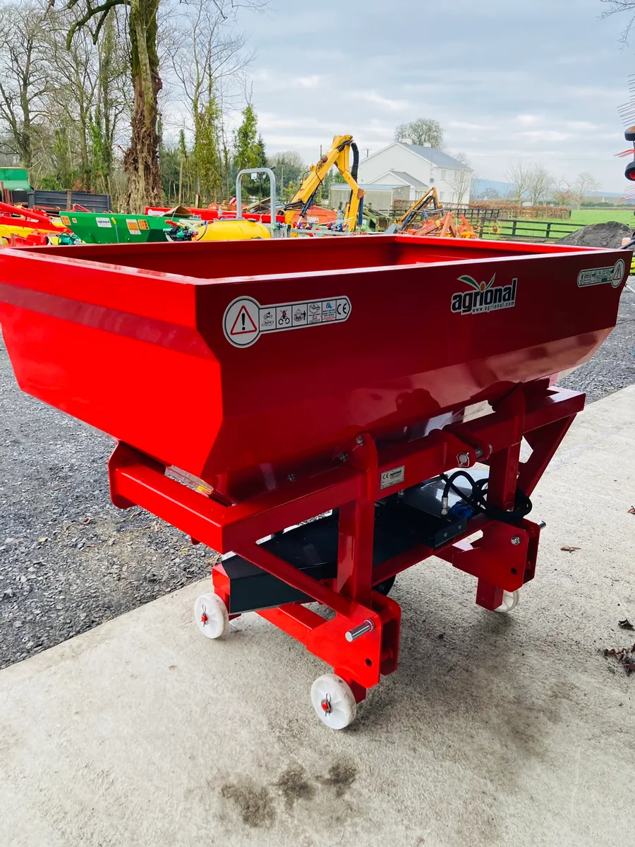 Agrional 1 ton fertiliser spreader - Image 3