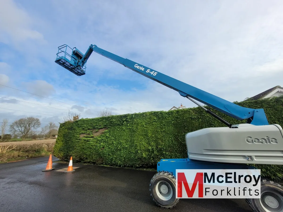 Genie Boom Lifts - Image 4