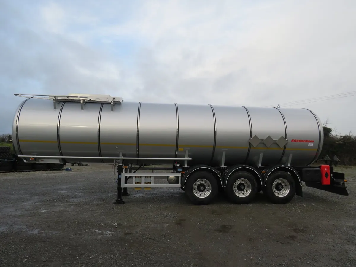 Bitumen Tanker - Image 2