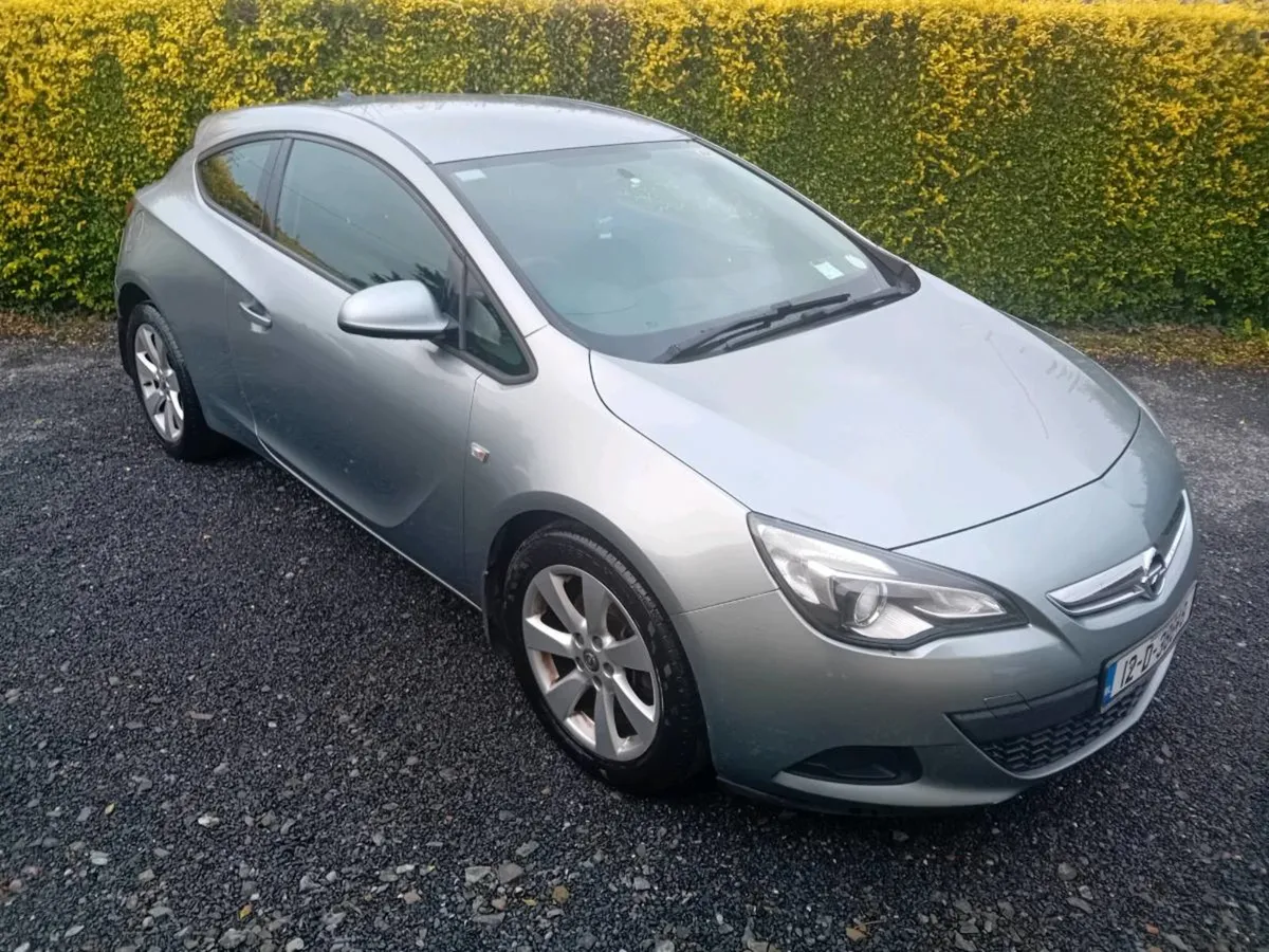12 OPEL ASTRA GTC SPORT 1.7 //NEW NCT 01/25//&TAX - Image 1