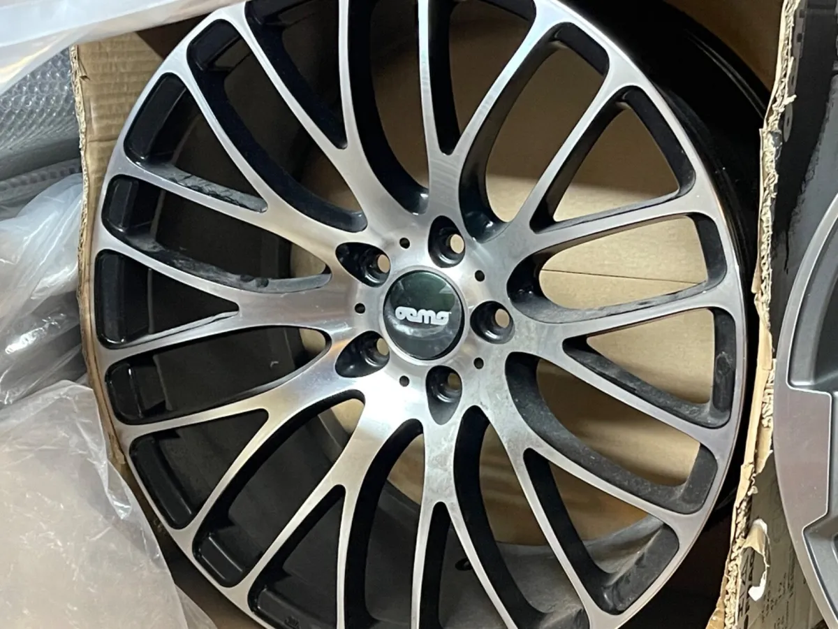 19” owms 111 autohouse polished alloy and tyres