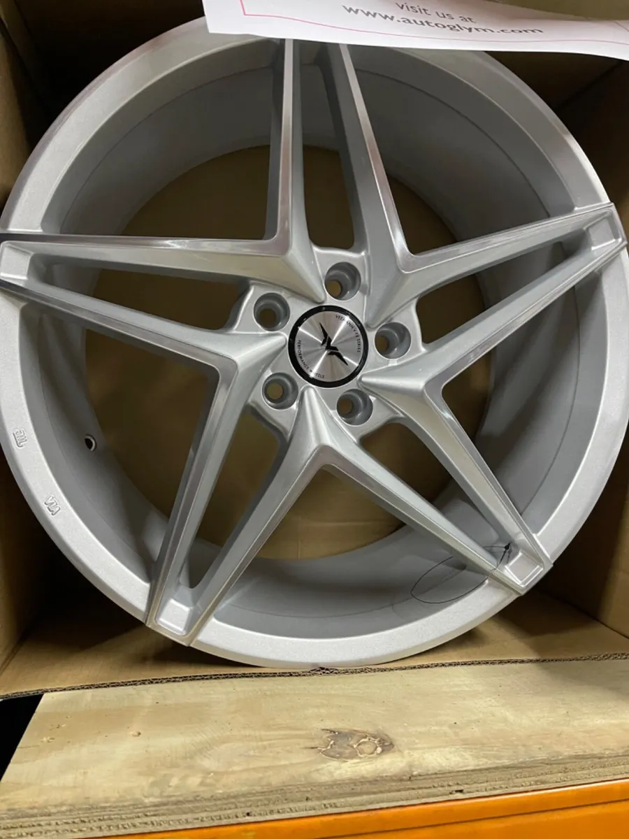 19” veemann vfs46 8.5 all round & tyres