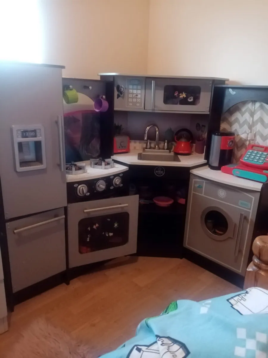 Done deal toy clearance kitchen