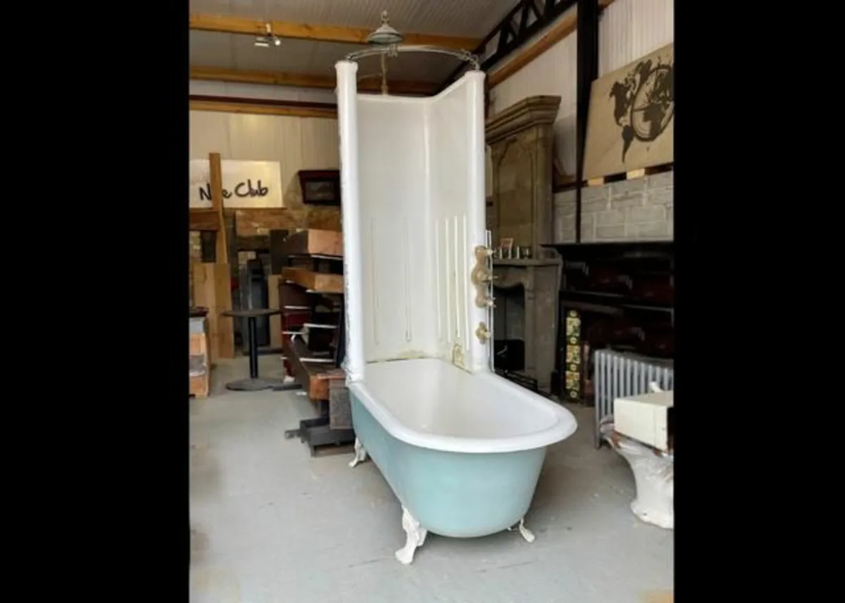 Victorian cast iron bath & canopy - Image 2