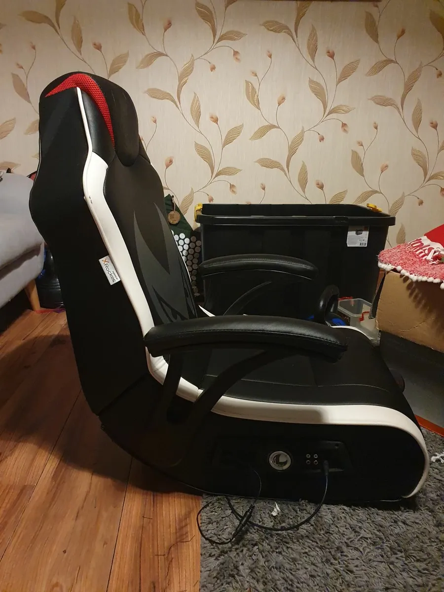 Mayhem best sale gaming chair