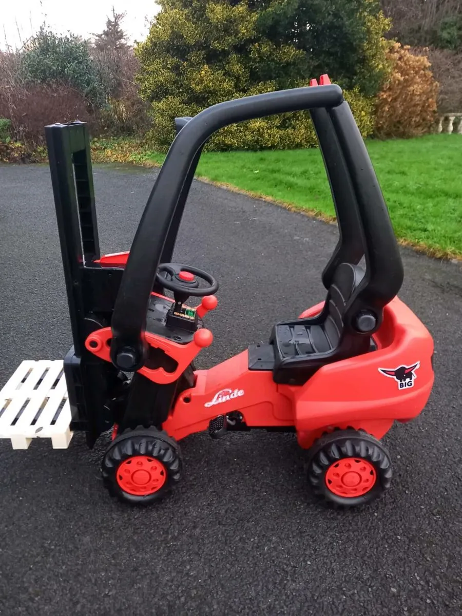 Linde forklift best sale ride on toy