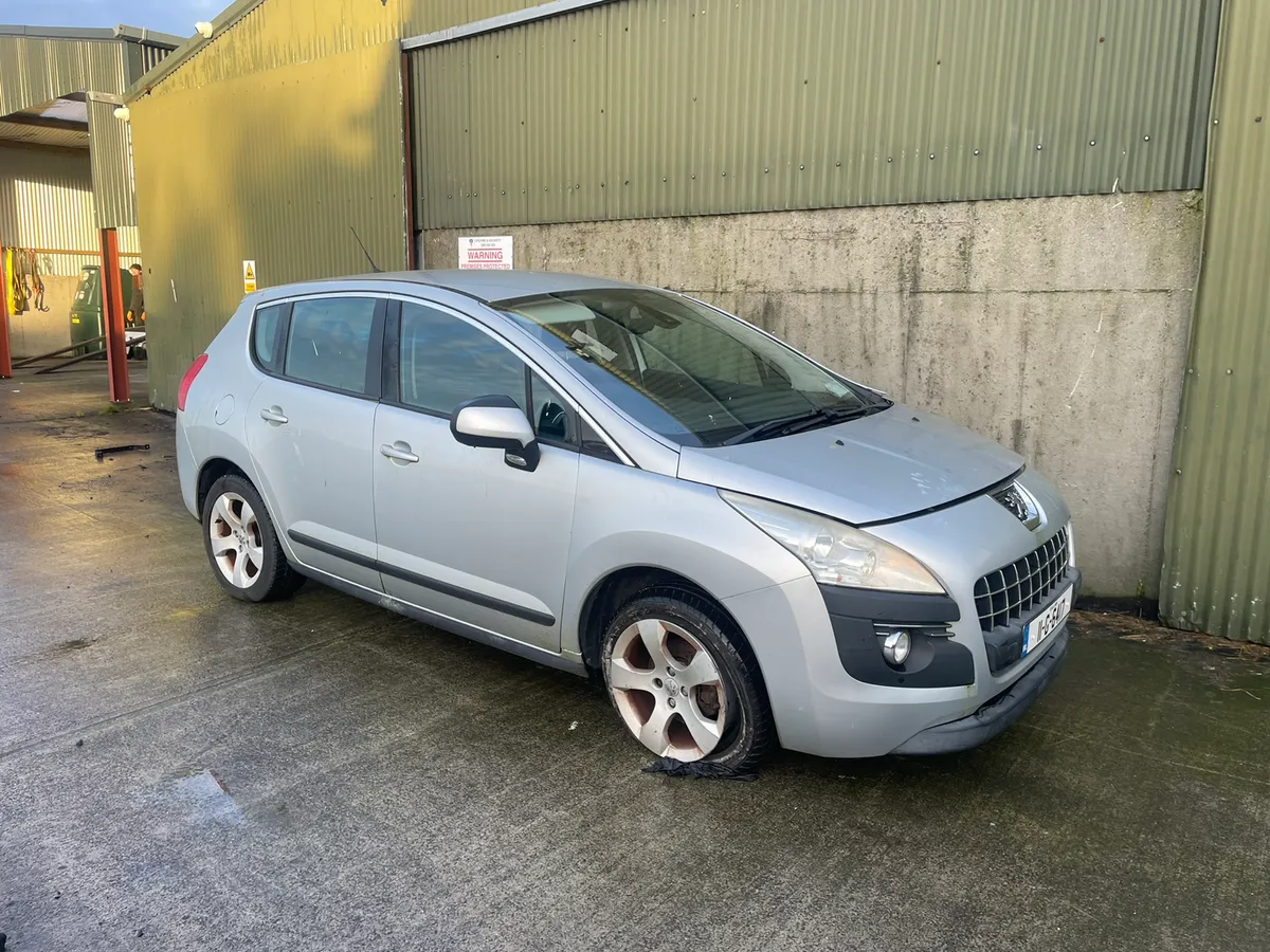 2011 Peugeot 3008 1.6 hdi for dismantling