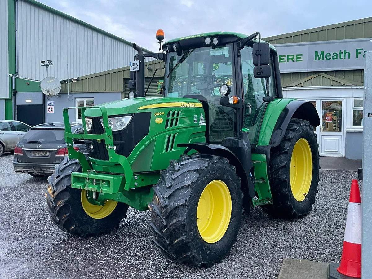 2018 John Deere 6120M - Image 1