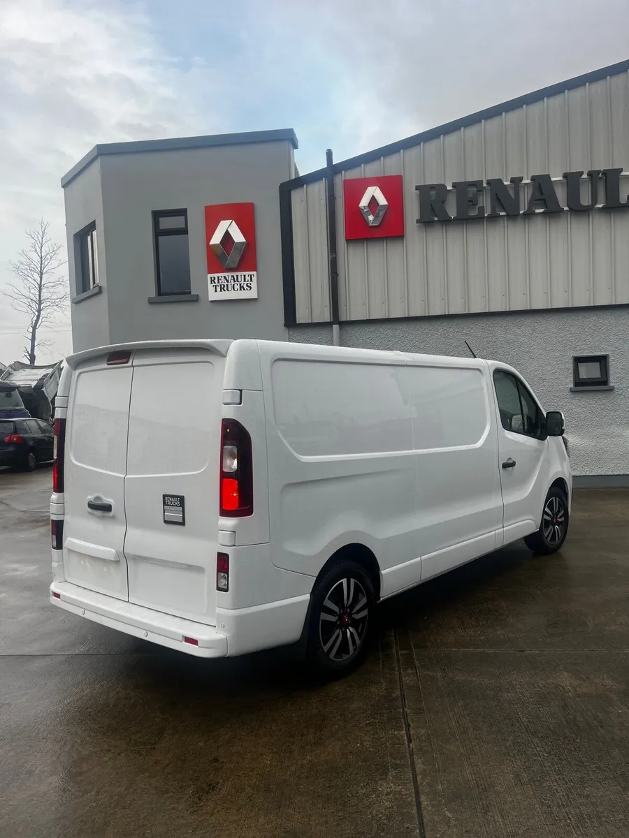 Renault Trafic new UNREGISTERED 2024 - Image 1