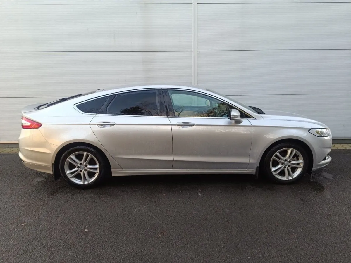 Ford Mondeo 2.0tdci 150PS Zetec Style - Image 2