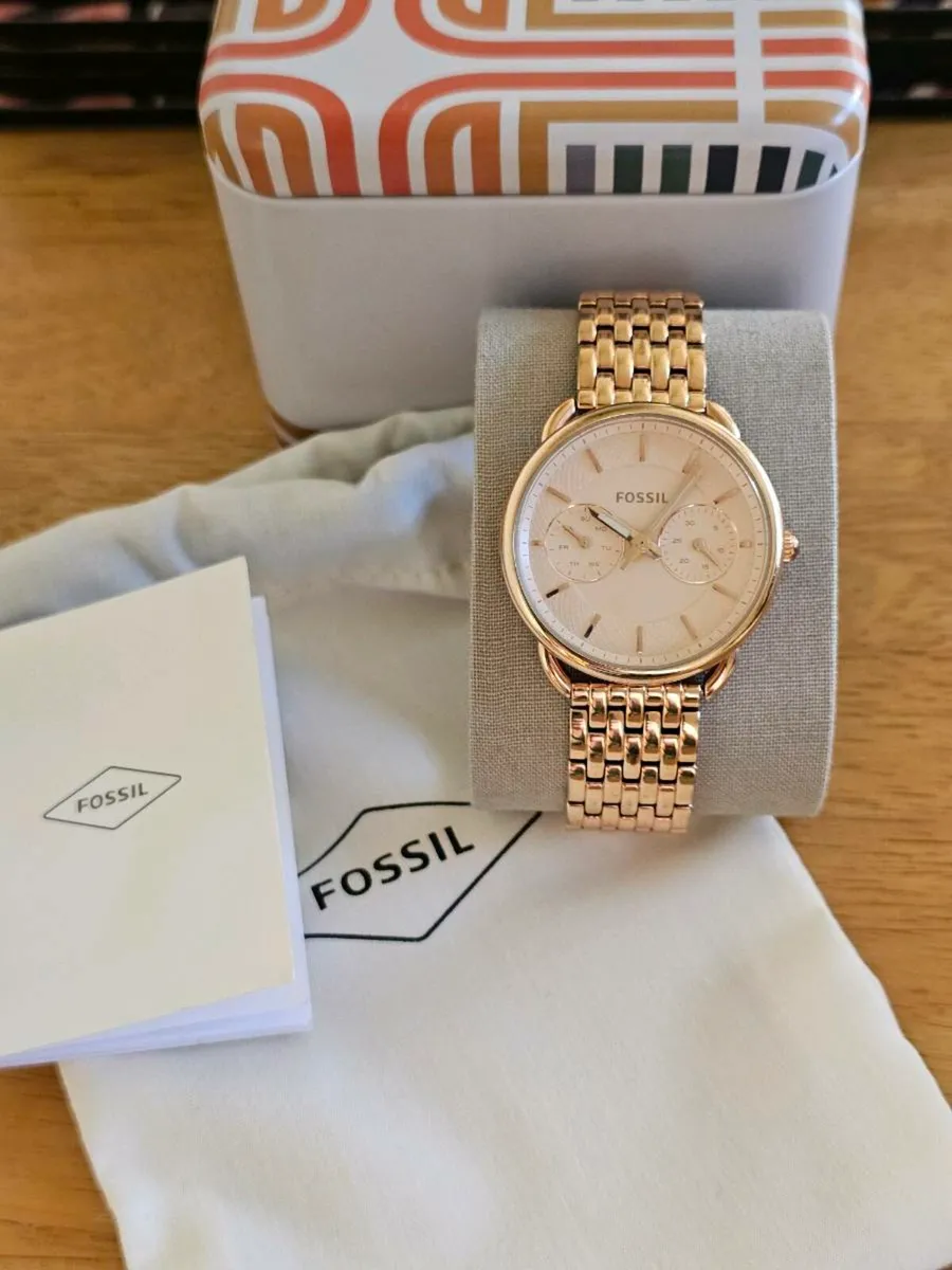 Fossil es3713 rose gold best sale