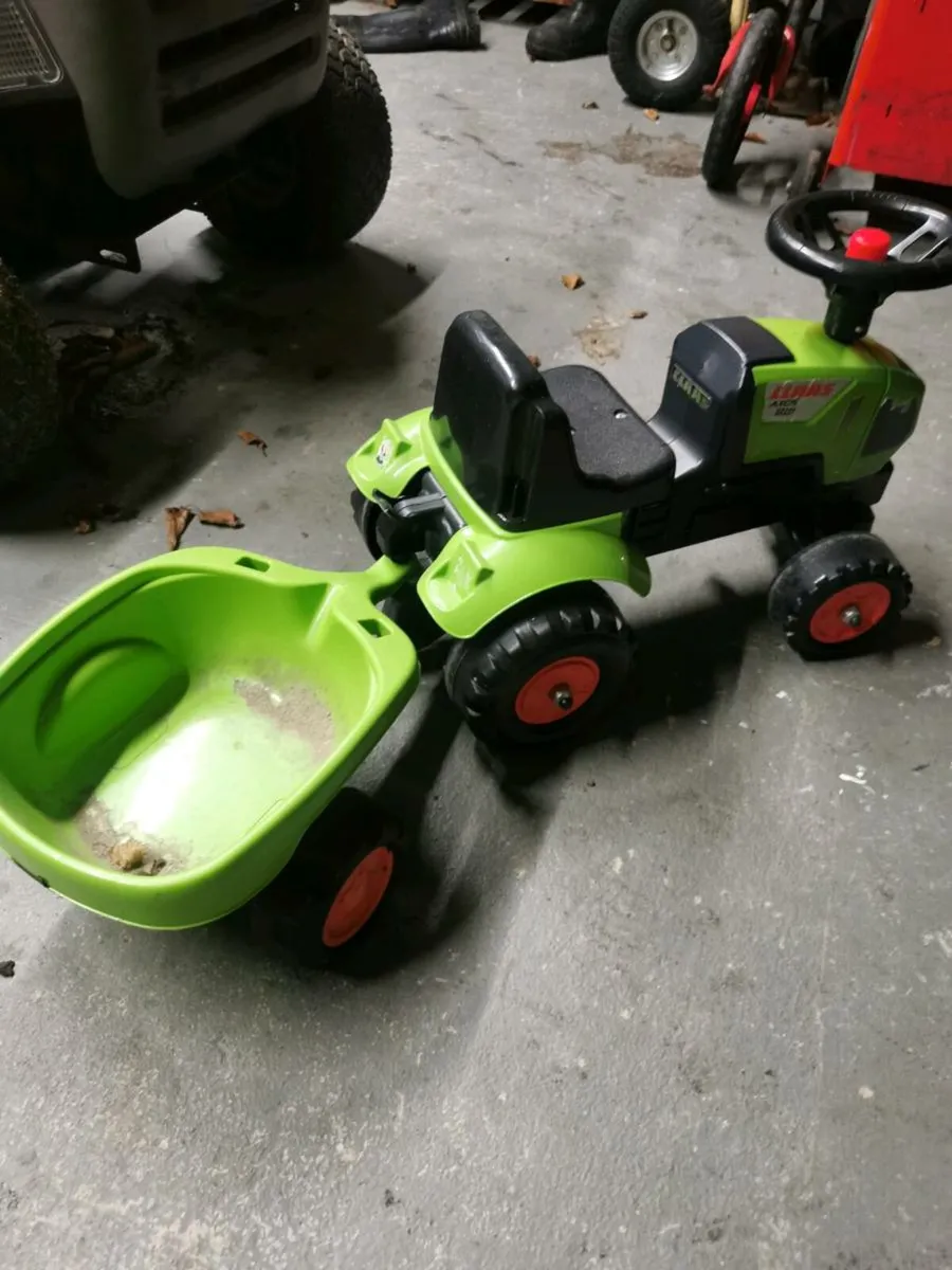 Toy tractor for sale in Co. Carlow for €20 on DoneDeal
